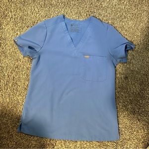 Ceil blue figs scrub top